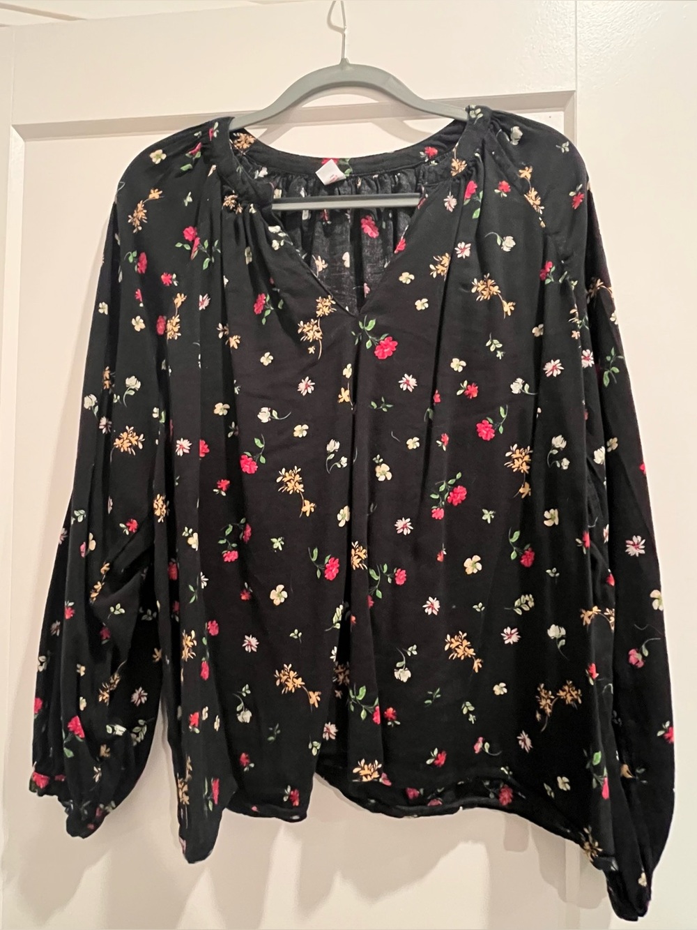 Floral old navy blouse